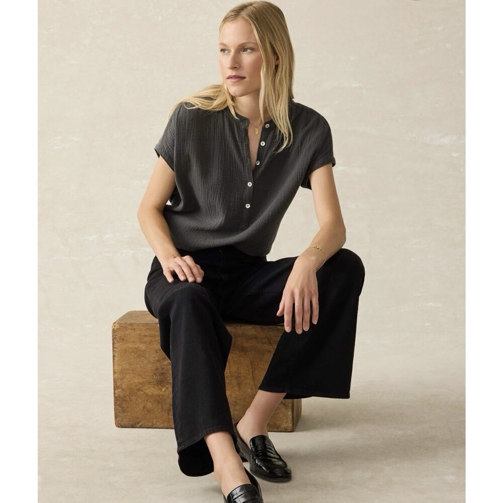 FAHERTY Dream Organic Cotton Double Gauze Desmond Blouse Washed Black Top M - Picture 2 of 8